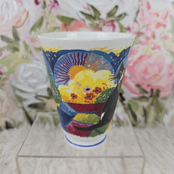 Heirloom Fine Bone China Mug with Cats - Picture 3 of 12